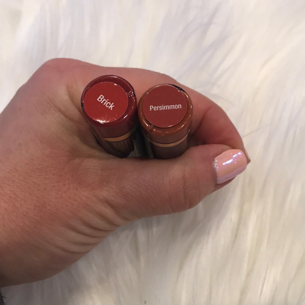 LipSense long-lasting lip color